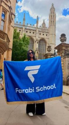 Farabi School bayrog'i bilan xalqaro safarda